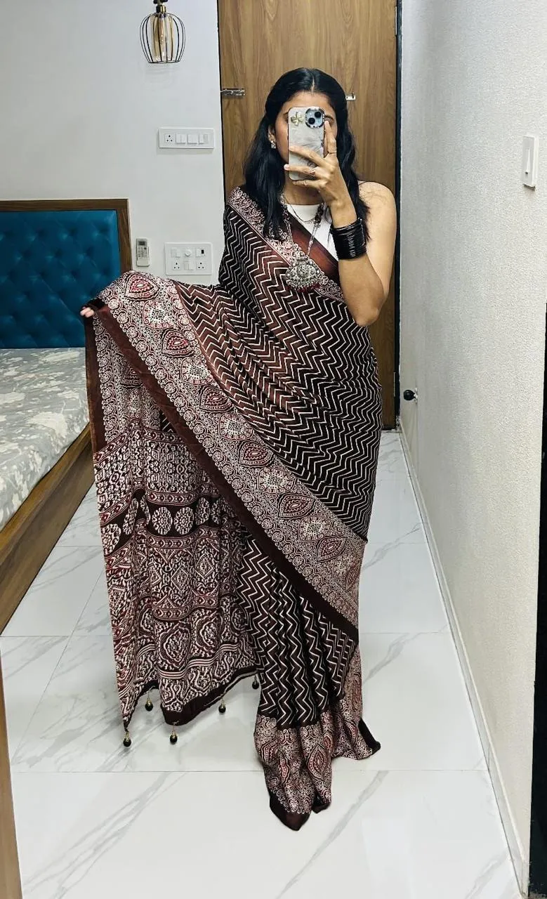 Buy New Supar Premium Saree in Surat - Reseller Bazzar
